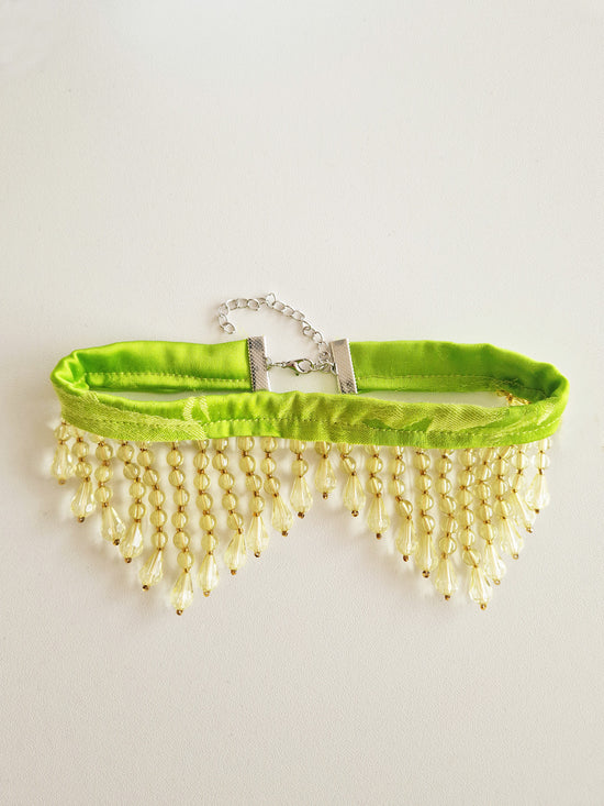 #0063 CHOKER FLUOR CON PERLAS